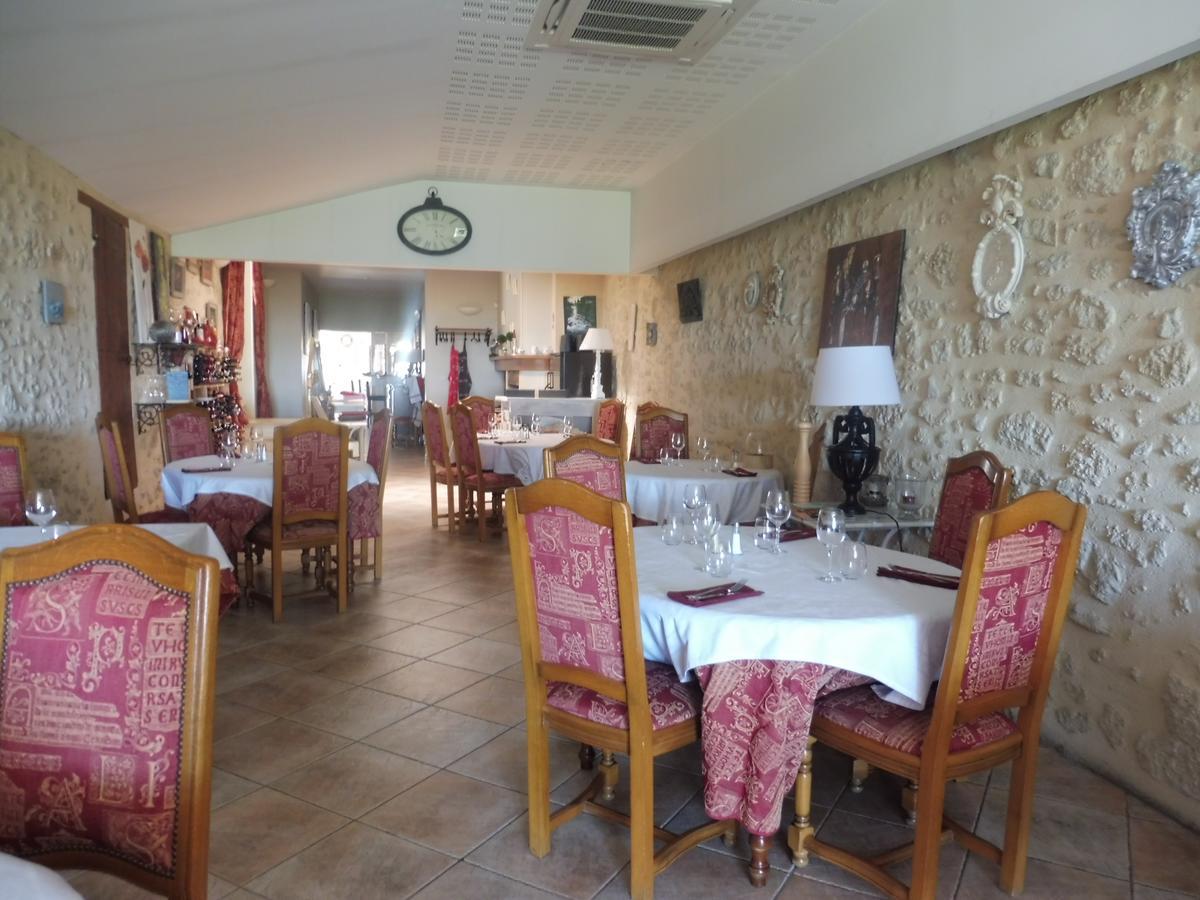 L'Un Des Sens Hotell Villefranche-de-Lonchat Eksteriør bilde